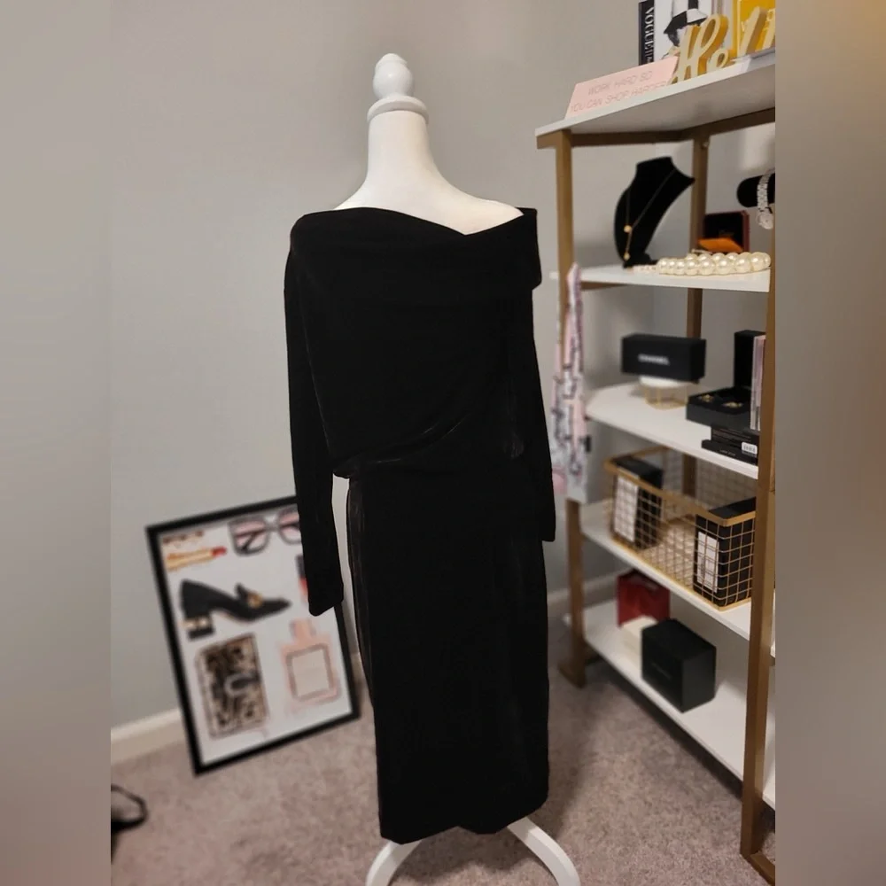 Theory Asymmetric Neck Off Shoulder Dress - Picture 6 of 9